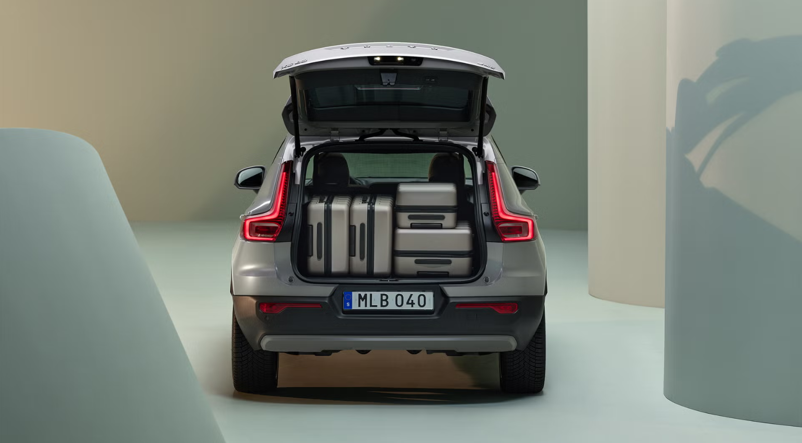 볼보 XC40