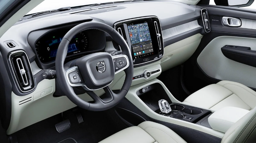 볼보 XC40